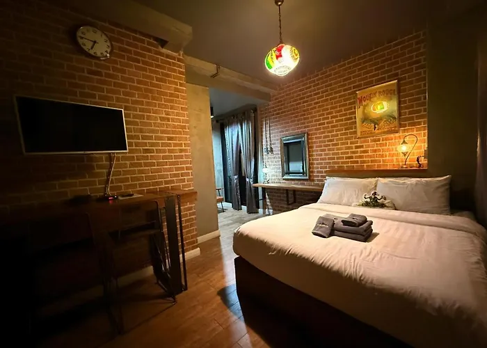 Rent V38 #420 Friendly Thailand